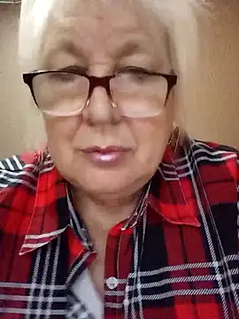 Alexia64231 online show from November 2, 4:04 am