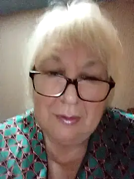 Alexia64231 online show from November 3, 9:05 pm