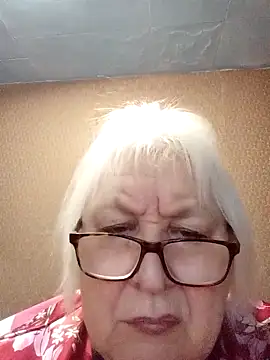 Alexia64231 online show from November 28, 12:24 am