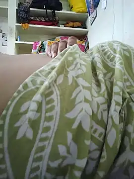 Snapshot of Bhabi-Hot0 chatting on August 5, 3:09 am Bhabi-Hot0 online show from August 5, 3:09 am