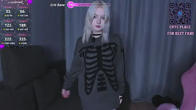 Snapshot of godlikegirlyy chatting on February 10, 6:23 pm godlikegirlyy online show from February 10, 6:23 pm