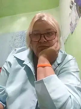 Snapshot of MargaritaSweet51 chatting on June 20, 10:45 pm MargaritaSweet51 online show from June 20, 10:45 pm