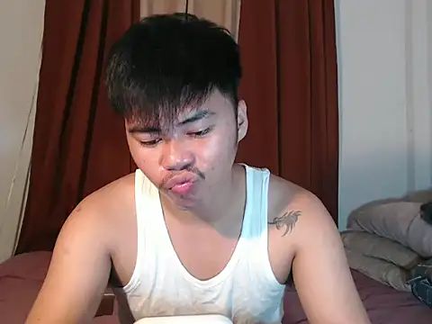 Snapshot of hot_emman chatting on May 14, 12:39 am hot emman online show from May 14, 12:39 am