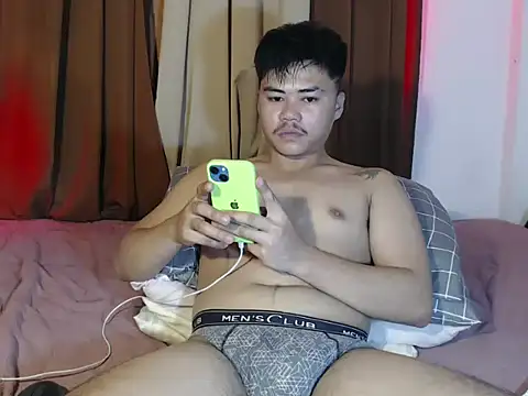 Snapshot of hot_emman chatting on May 21, 3:35 am hot emman online show from May 21, 3:35 am