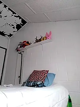 oxxy jean online show from February 24, 12:47 pm