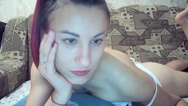Snapshot of kiss_lovely_ chatting on October 7, 8:39 pm kiss lovely online show from October 7, 8:39 pm
