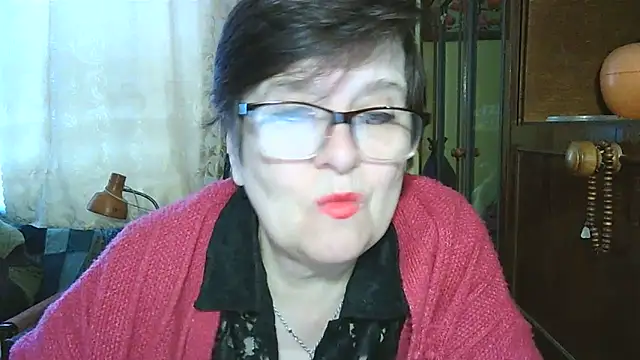 VeronicaGold511 online show from April 9, 7:03 am