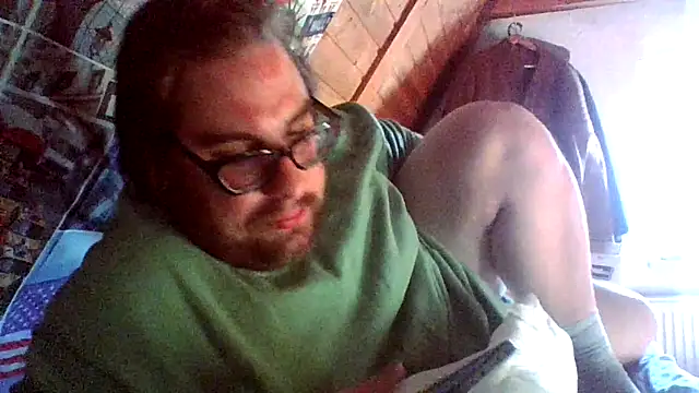 chubbyDavid1998 online show from October 27, 12:20 pm