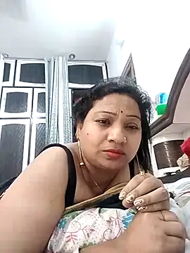 Snapshot of Cute-Janvi20 chatting on May 9, 4:12 pm Cute-Janvi20 online show from May 9, 4:12 pm