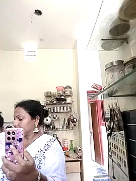Snapshot of Cute-Janvi20 chatting on July 25, 6:11 am Cute-Janvi20 online show from July 25, 6:11 am