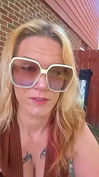 RhondaRump online show from June 11, 3:10 pm