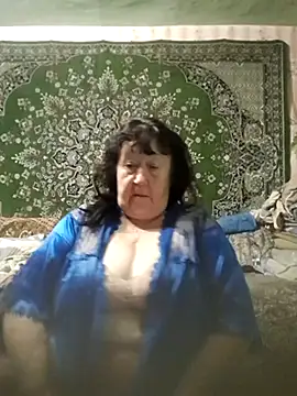 CrystalLime6411 online show from October 26, 2:45 pm