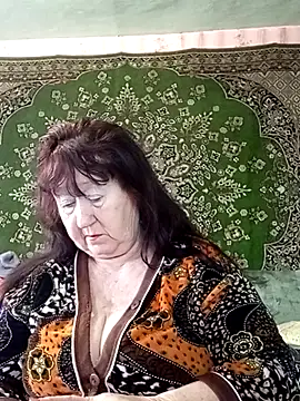 CrystalLime6411 online show from February 2, 10:25 am