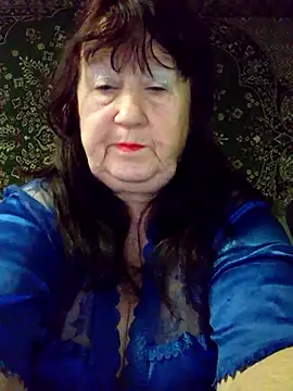 CrystalLime6411 online show from February 5, 3:11 am