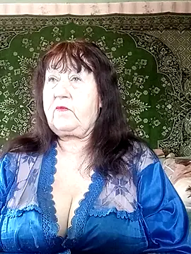 CrystalLime6411 online show from February 21, 6:58 am