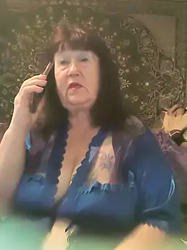 CrystalLime6411 online show from April 7, 2:50 pm