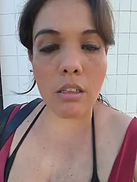 Snapshot of Bellapotencia1985 chatting on July 7, 10:19 am Bellapotencia1985 online show from July 7, 10:19 am