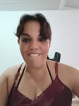 Snapshot of Bellapotencia1985 chatting on July 21, 10:06 am Bellapotencia1985 online show from July 21, 10:06 am