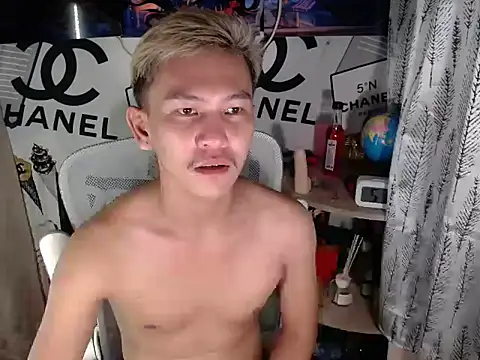 RalfAsian25 online show from April 24, 9:17 pm