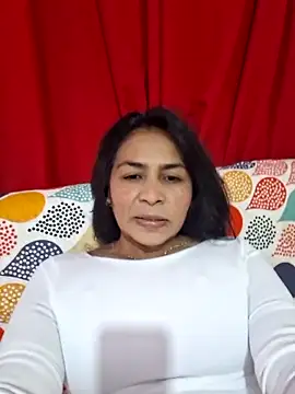 Snapshot of floresblancas chatting on May 29, 2:37 pm floresblancas online show from May 29, 2:37 pm