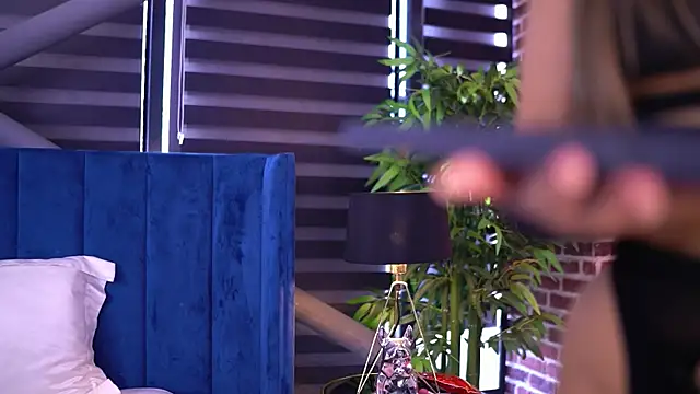 MillaSerene online show from October 10, 6:34 am