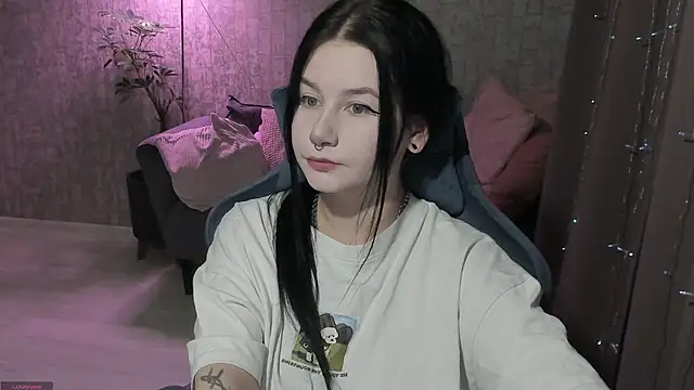 AlinaGreeeen online show from October 6, 2:31 am