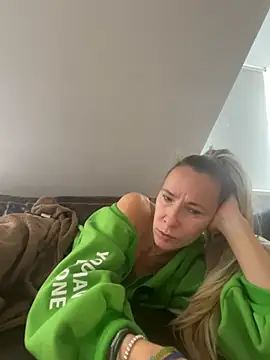 blondi2077 online show from October 20, 7:53 am