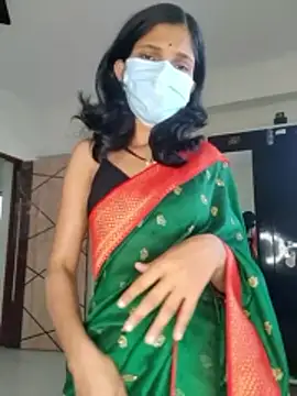 Shivani2002 online show from April 9, 9:26 am