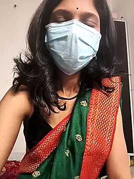 Shivani2002 online show from April 19, 1:16 am