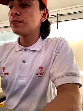 Snapshot of AlexanderHall chatting on October 20, 6:52 pm AlexanderHall online show from October 20, 6:52 pm