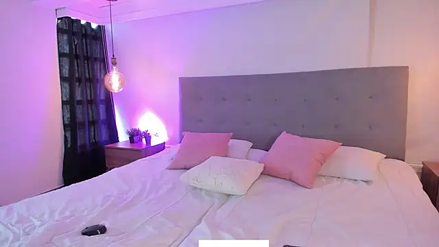 BianncaRibeiro online show from April 19, 1:10 pm