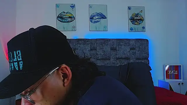 dirty model online show from October 11, 5:28 am