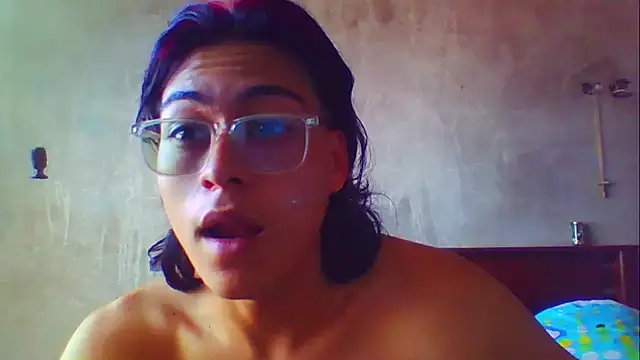 dirty model online show from October 24, 2:46 pm