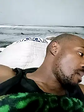 Snapshot of thabang2222 chatting on October 24, 2:30 am thabang2222 online show from October 24, 2:30 am