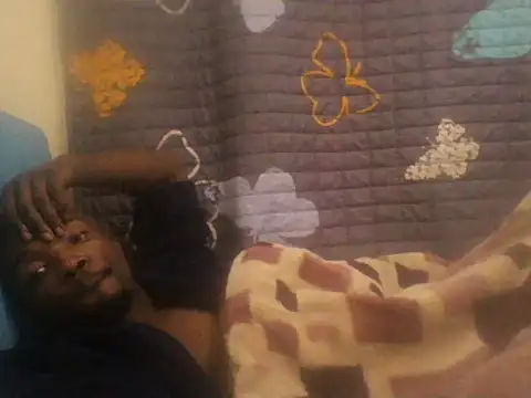 Snapshot of thabang2222 chatting on November 4, 6:01 am thabang2222 online show from November 4, 6:01 am