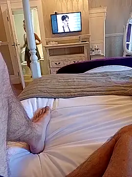 Snapshot of Dazbaz12 chatting on September 8, 3:11 pm Dazbaz12 online show from September 8, 3:11 pm