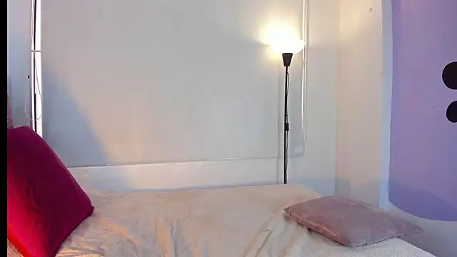 LunaVelvet777 online show from February 6, 3:37 pm