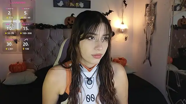 lila min online show from October 16, 2:18 pm