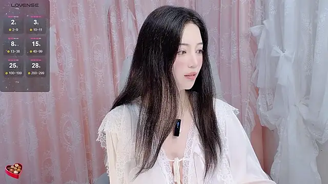 Amy-i online show from July 12, 7:10 am