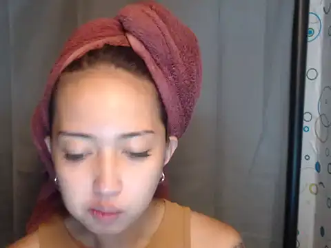 Snapshot of Soft_Angel8 chatting on May 28, 4:54 am Soft Angel8 online show from May 28, 4:54 am
