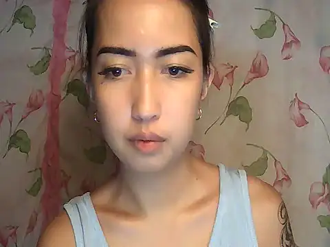 Snapshot of Soft_Angel8 chatting on June 28, 4:35 pm Soft Angel8 online show from June 28, 4:35 pm