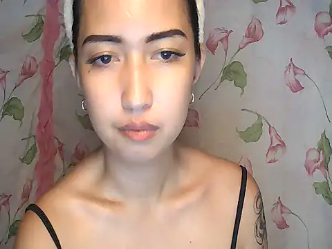 Snapshot of Soft_Angel8 chatting on July 2, 4:35 pm Soft Angel8 online show from July 2, 4:35 pm