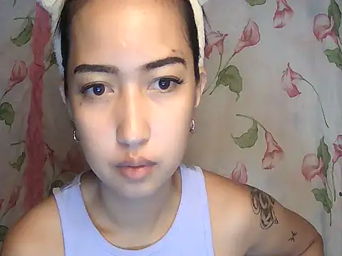 Snapshot of Soft_Angel8 chatting on July 9, 10:41 am Soft Angel8 online show from July 9, 10:41 am