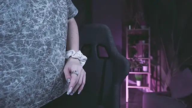 BethanyCloud online show from March 30, 5:08 am