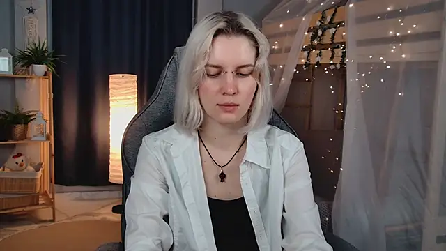 Snapshot of BethanyCloud chatting on June 5, 5:14 am BethanyCloud online show from June 5, 5:14 am