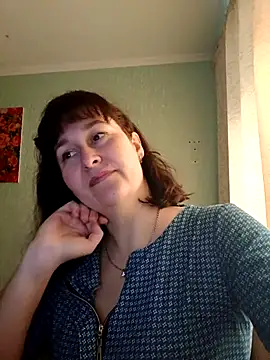 Amandda  online show from April 5, 6:10 am