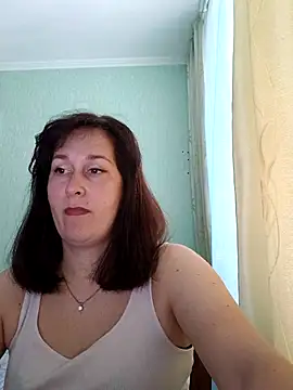 Snapshot of Amandda_ chatting on June 17, 5:54 am Amandda online show from June 17, 5:54 am