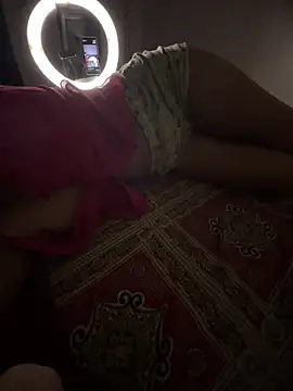 jiya00 online show from November 11, 9:37 pm