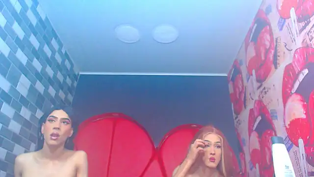 julessxcharlotte online show from January 16, 2:21 pm