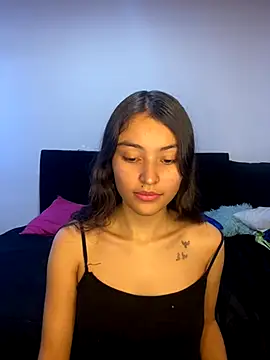 hotwife26 online show from November 4, 3:55 pm